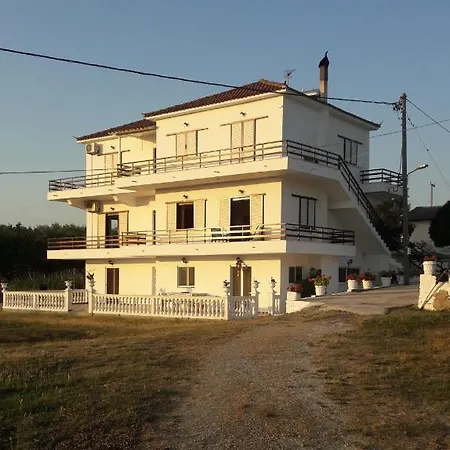 Kypseli Farmhouse Hébergement de vacances *